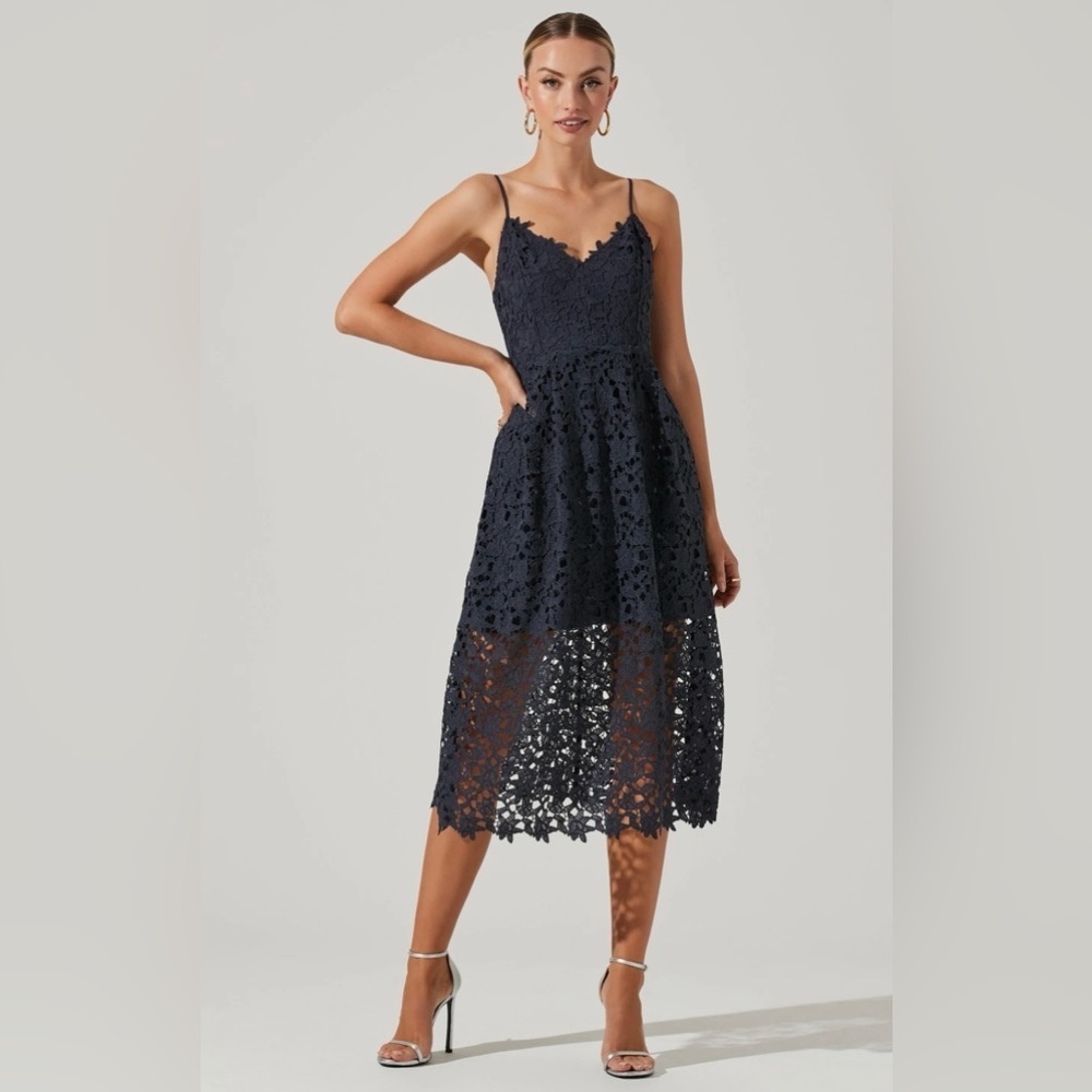 ASTR the Label Lace‎ A Line Midi Dress, Size S